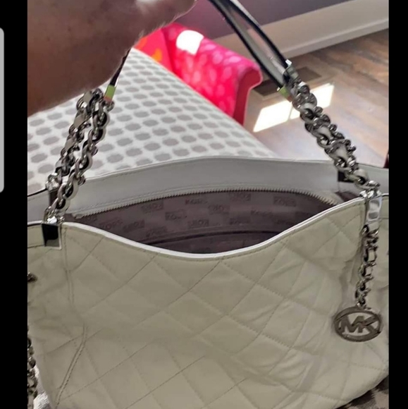 Michael Kors Handbags - Michael Kors handbag